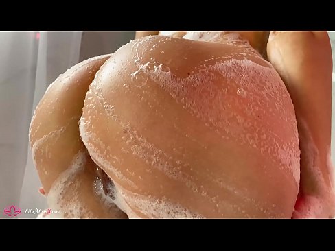 ❤️ Brünette masturbiert Muschi mit Vibrator zu intensivem Orgasmus in der Dusche Homemade porn bei uns ❌️❤