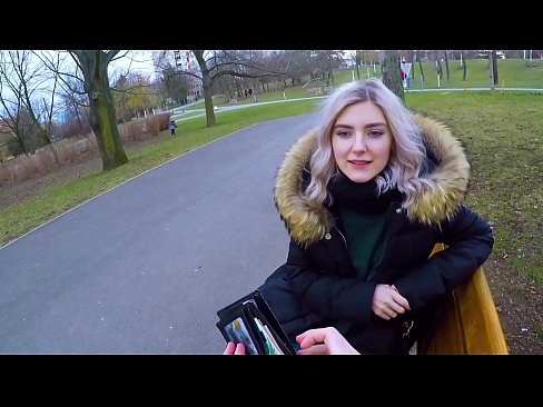 ❤️ Schluckt das heiße Sperma eines Fremden für Geld - Blowjob im Park von Eva Elfie Homemade porn bei uns ❌️❤